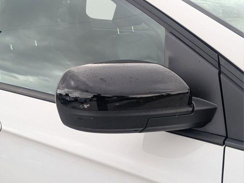 Used 2024 Ford Edge SEL w/ Sport Appearance Package image 31