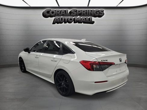 Used 2024 Honda Civic Sport image 4