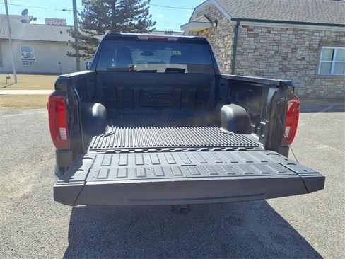 Used 2025 GMC Sierra 1500 SLT image 19