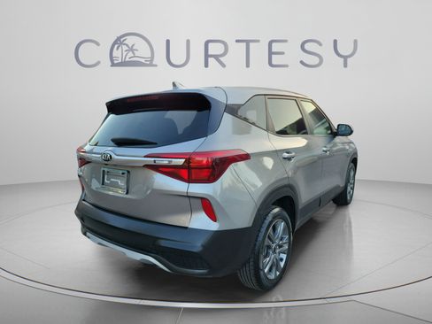 Used 2021 Kia Seltos LX AWD/4WD image 3