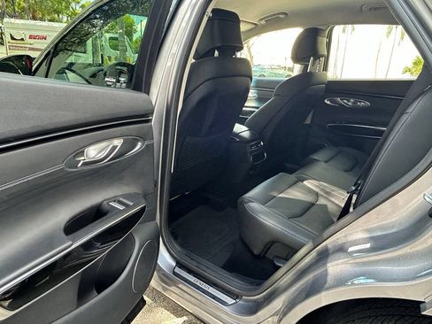 Used 2022 Genesis GV70 2.5T AWD/4WD image 40