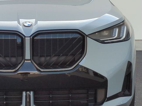 Used 2026 BMW X3 xDrive30i w/ Premium Package AWD/4WD image 6