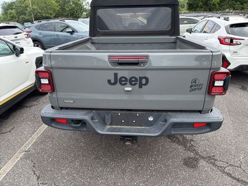 Used 2021 Jeep Gladiator Sport AWD/4WD image 6