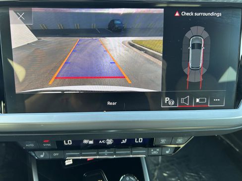 Certified 2023 Audi Q4 e-tron Prestige w/ 20" Wheel Package image 29