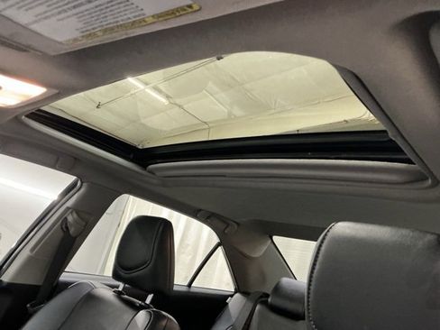 Used 2014 Toyota Camry SE image 16
