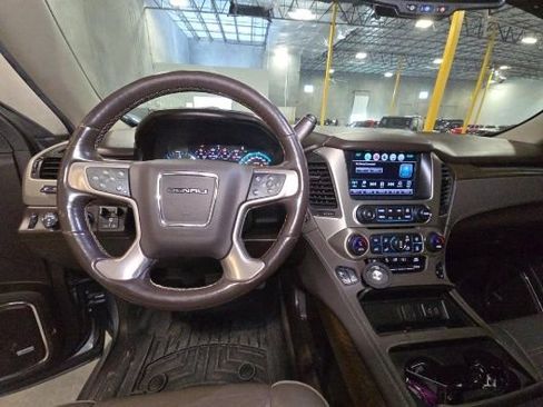 Used 2018 GMC Yukon Denali w/ Denali Ultimate Package image 6