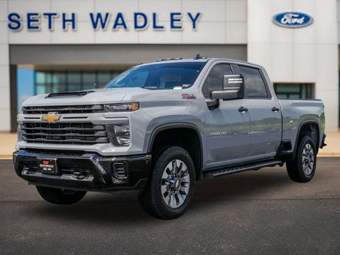 Used 2025 Chevrolet Silverado 2500 Custom w/ Custom Convenience Package AWD/4WD image 49