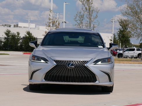 Used 2020 Lexus ES 350 w/ Premium Package FWD image 3