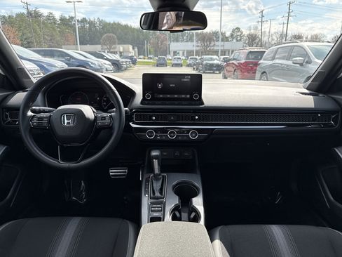 Used 2024 Honda Civic Sport image 28