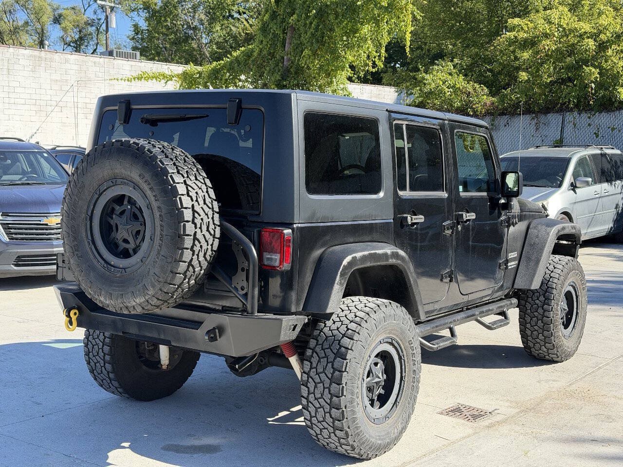 Used 2017 Jeep Wrangler Unlimited Sport w/ Quick Order Package 24S AWD/4WD image 7