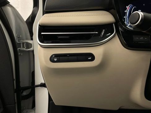 Used 2023 INFINITI QX60 Luxe w/ Cargo Package AWD/4WD image 14