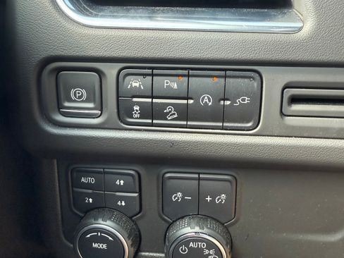 Used 2022 Chevrolet Tahoe Premier image 22