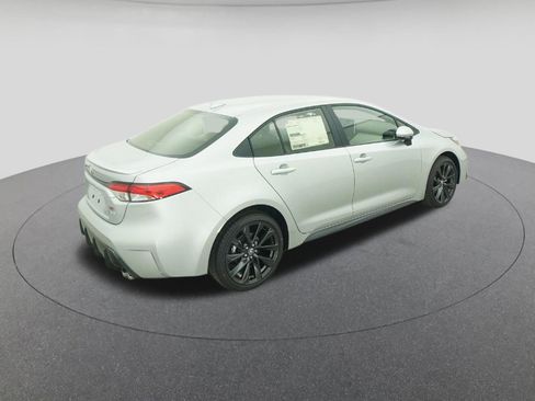 New 2026 Toyota Corolla SE image 9