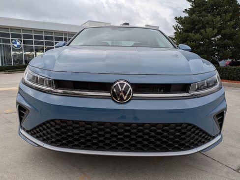 New 2026 Volkswagen Jetta SE image 9