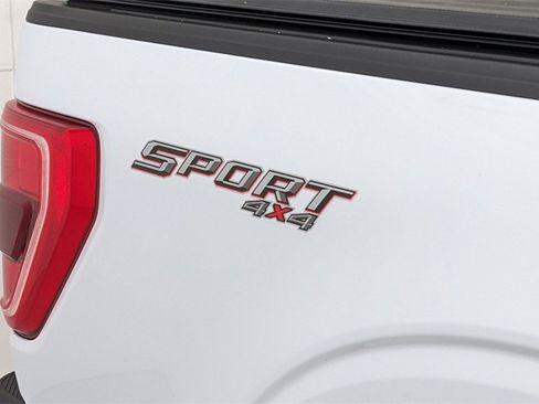 Certified 2022 Ford F150 XLT w/ Equipment Group 302A High image 40