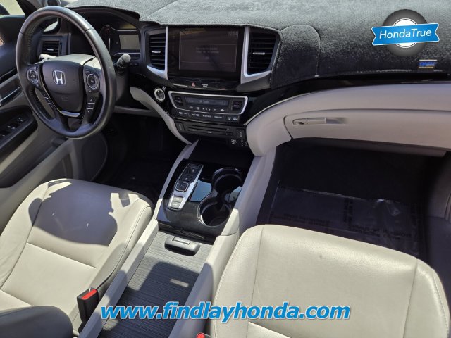 Certified 2017 Honda Pilot Touring image 25