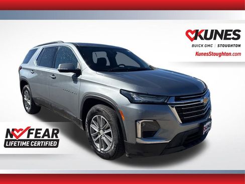 Used 2023 Chevrolet Traverse LT w/ LPO, Floor Liner Package image 1