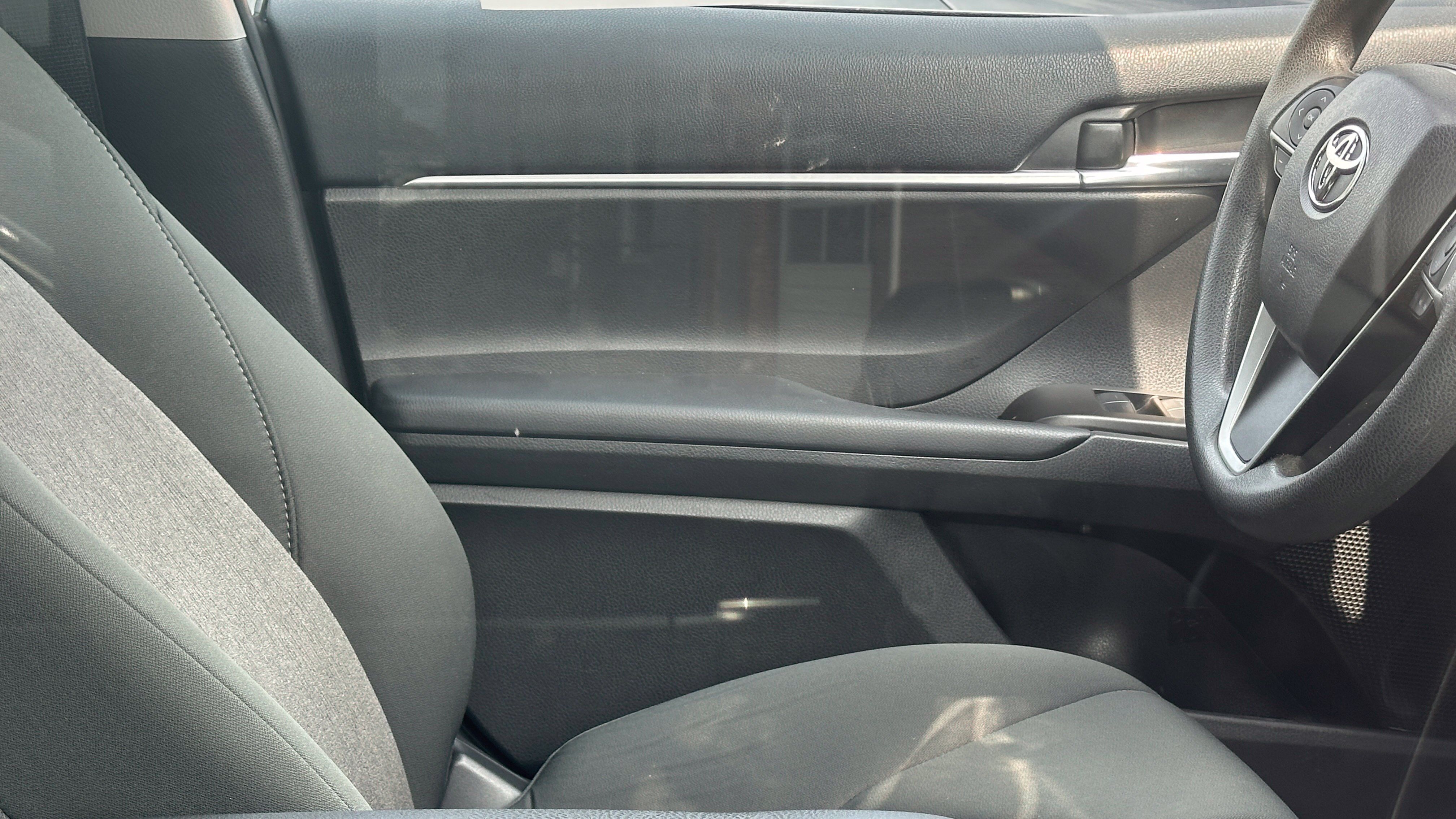 Used 2023 Toyota Camry LE FWD image 7