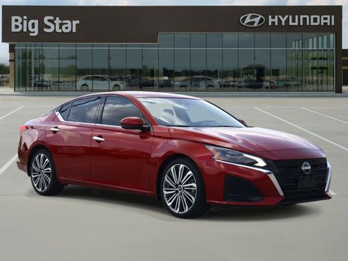 Used 2023 Nissan Altima 2.5 SL FWD image 6
