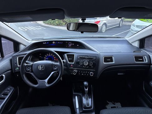 Used 2015 Honda Civic LX image 29