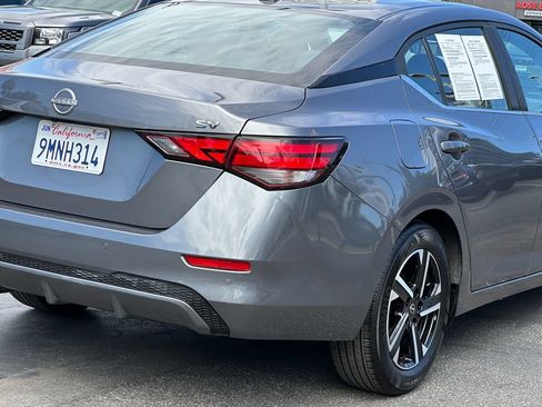 Used 2024 Nissan Sentra SV FWD image 8