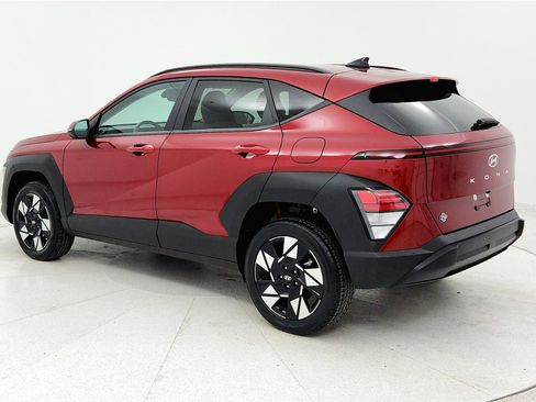 Used 2024 Hyundai Kona SEL image 2