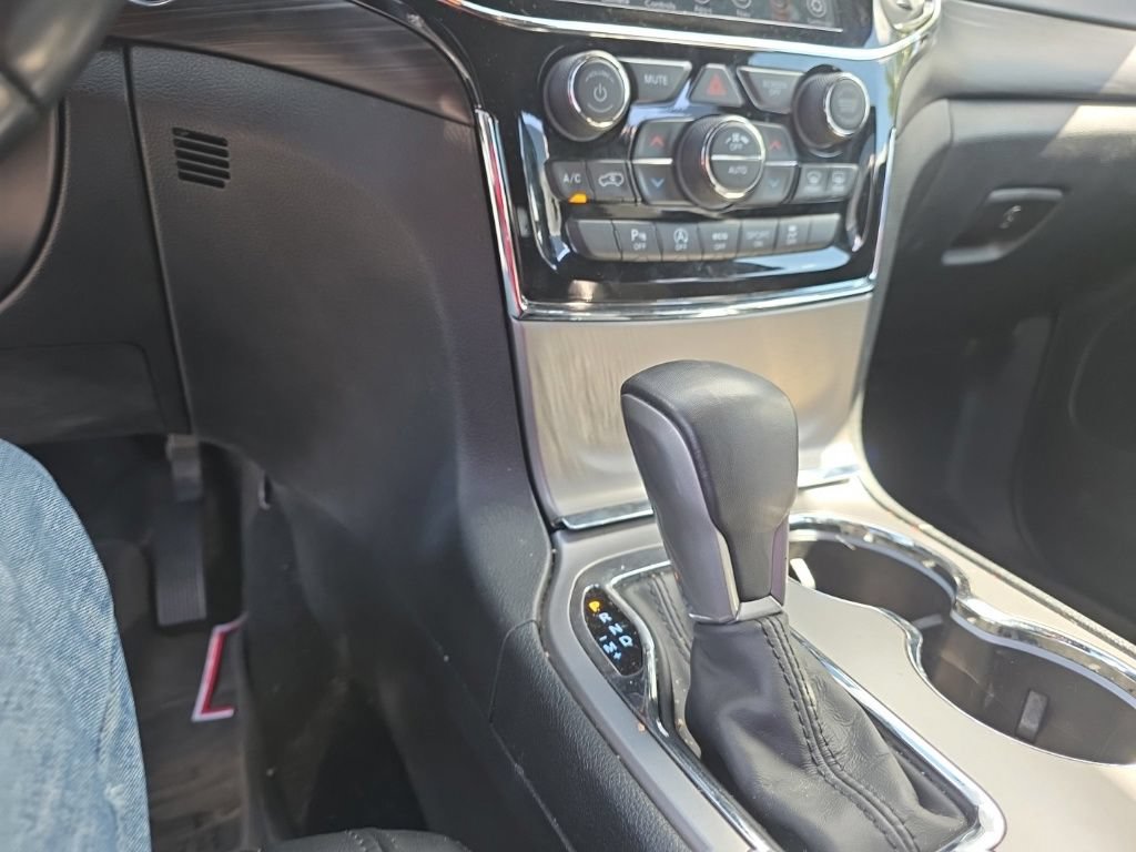 Used 2021 Jeep Grand Cherokee Laredo X AWD/4WD image 25