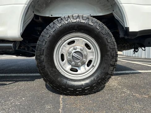 Used 2019 Ford F250 XL w/ Power Equipment Group image 37