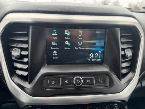 Used 2019 GMC Acadia SLE image 21