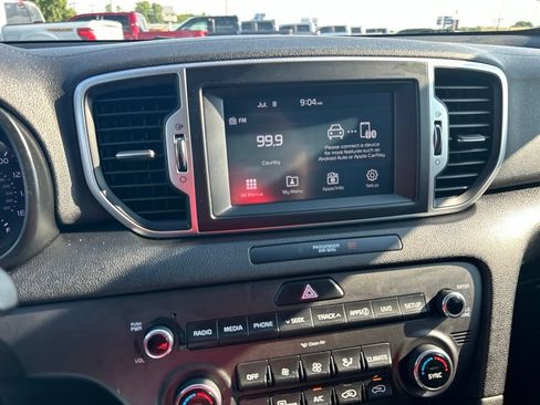 Used 2019 Kia Sportage LX w/ Option Group 017 FWD image 19