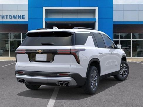 New 2026 Chevrolet Traverse LT image 4