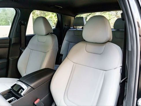 New 2026 Hyundai Santa Cruz SEL FWD image 9