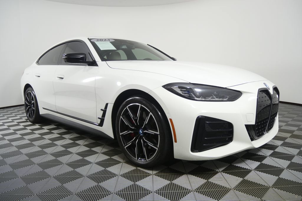 Certified 2023 BMW i4 eDrive40 w/ M Sport Package RWD image 2