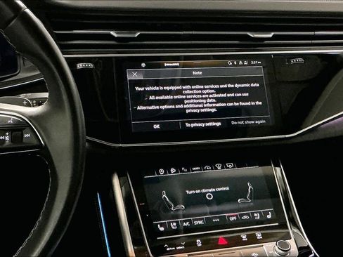 Used 2023 Audi Q8 Prestige w/ Prestige Package image 9