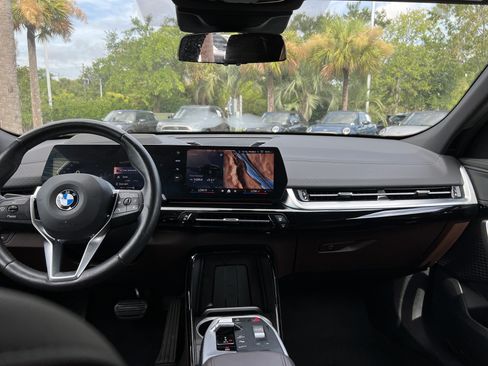 Used 2025 BMW X2 xDrive28i AWD/4WD image 28