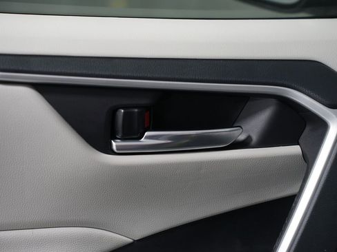 Certified 2024 Toyota RAV4 XLE Premium image 32