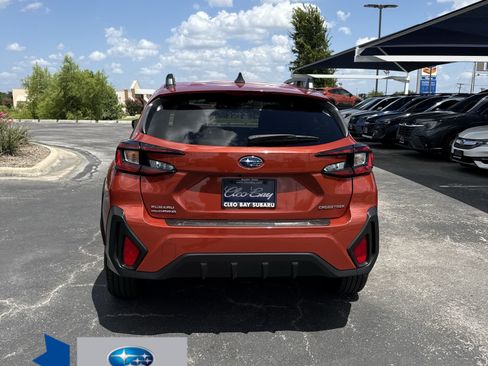 Used 2025 Subaru Crosstrek 2.5i Premium AWD/4WD image 6