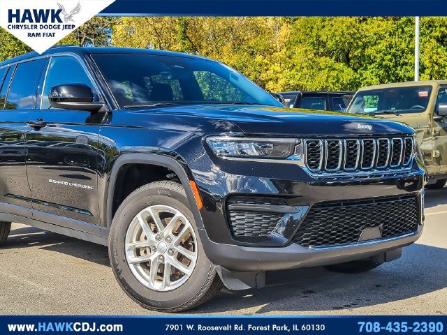 Certified 2025 Jeep Grand Cherokee Laredo X w/ Luxury Tech Group I AWD/4WD image 2