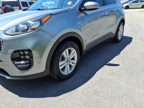 Used 2019 Kia Sportage LX AWD/4WD image 4