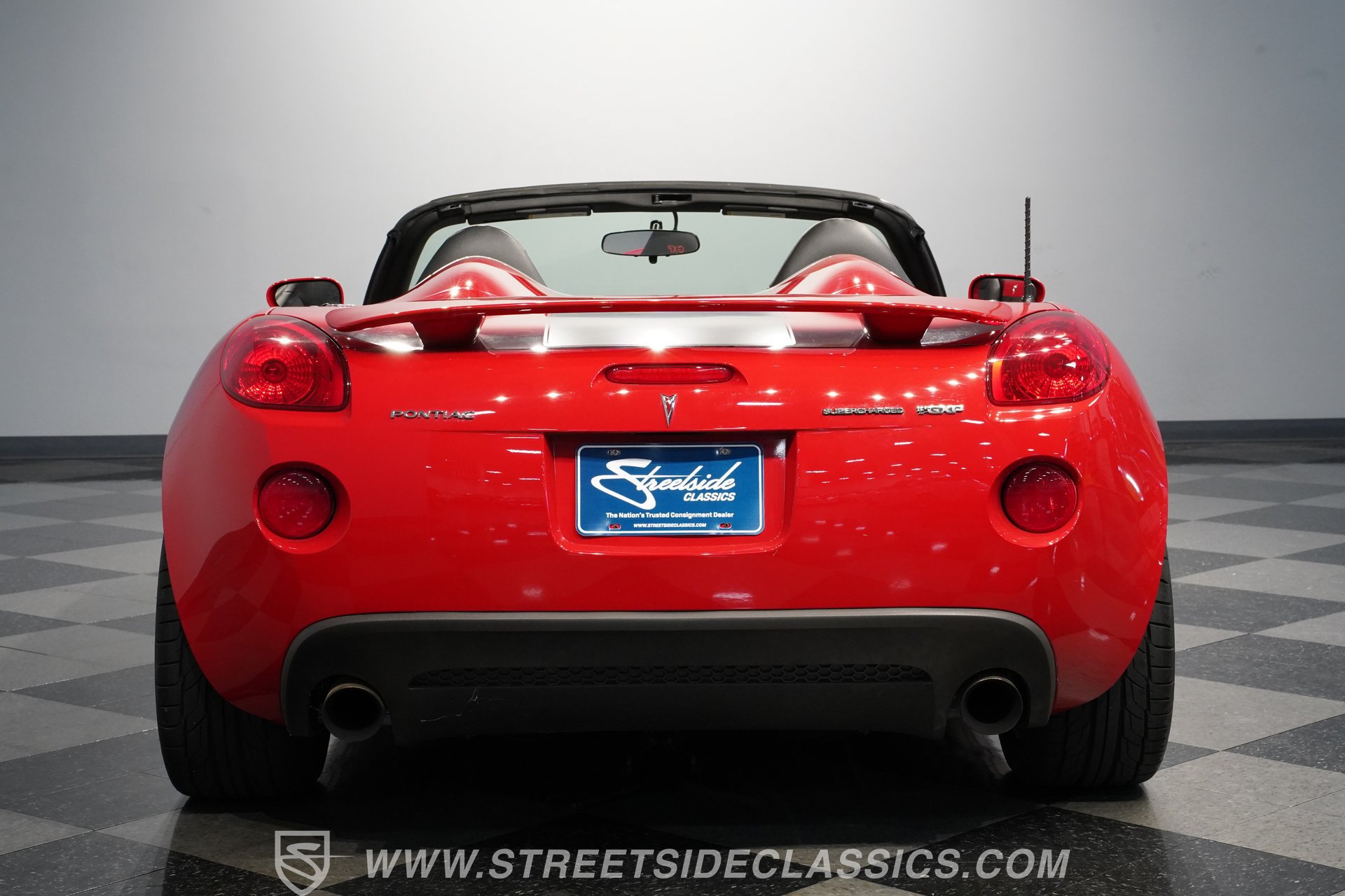 Used 2007 Pontiac Solstice GXP RWD image 11
