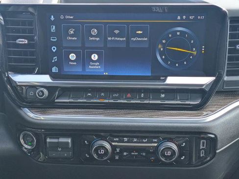 Certified 2026 Chevrolet Silverado 1500 RST AWD/4WD image 18