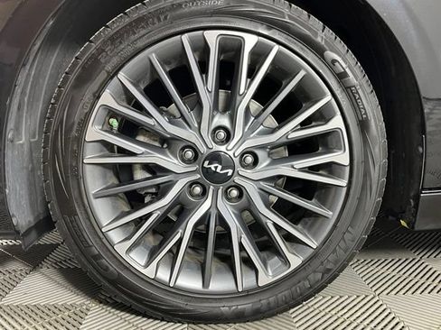 Used 2022 Kia Forte GT-Line w/ GT-Line Premium Package FWD image 11
