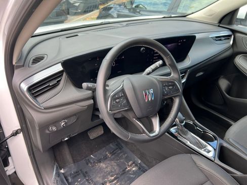 Used 2025 Buick Encore GX Preferred image 28