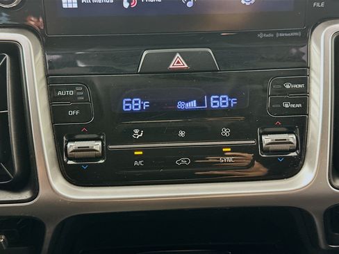 Used 2021 Kia Sorento EX w/ Panoramic Sunroof Package FWD image 23