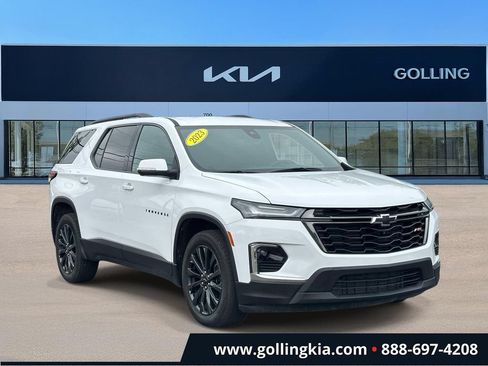 Used 2023 Chevrolet Traverse RS w/ LPO, Floor Liner Package FWD image 1
