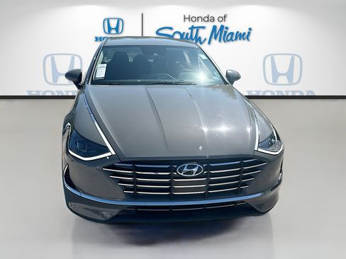 Used 2021 Hyundai Sonata SE FWD image 2