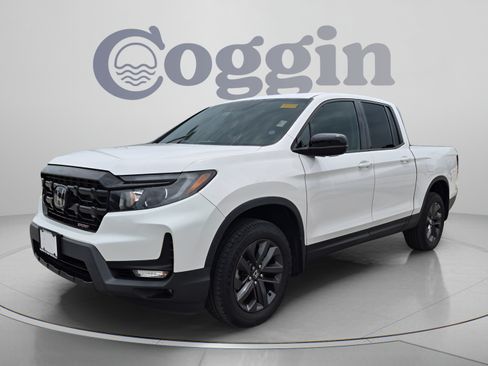 Certified 2024 Honda Ridgeline Sport image 2