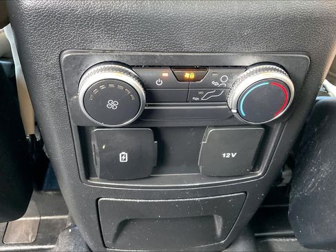 Used 2022 Ford Explorer XLT w/ Equipment Group 202A RWD image 49