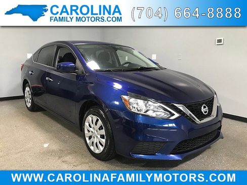 Used 2017 Nissan Sentra S FWD image 1