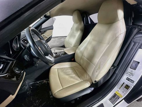 Used 2012 BMW Z4 sDrive28i RWD image 11